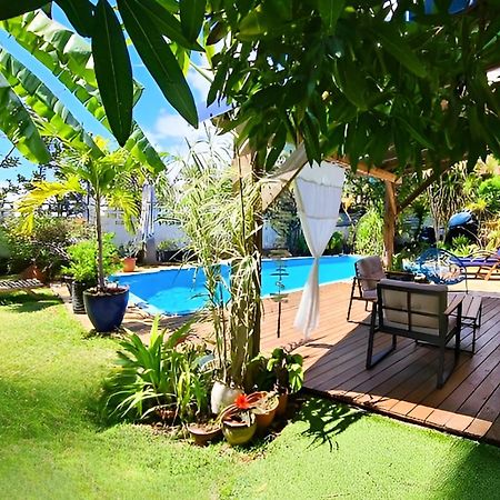 Ti Case Fleurie * Piscine * Jardin Tropical 생뢰 외부 사진