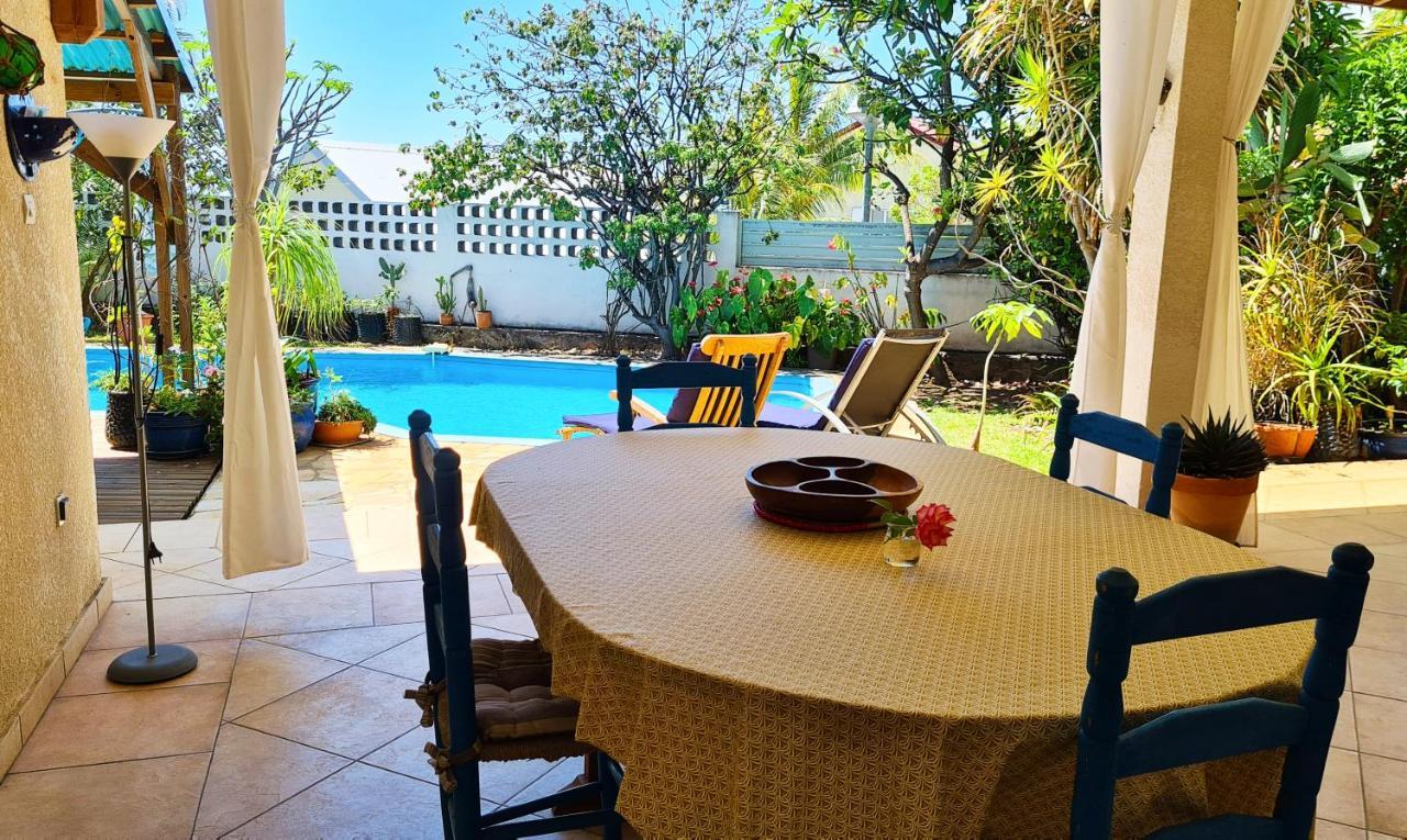 Ti Case Fleurie * Piscine * Jardin Tropical 생뢰 외부 사진