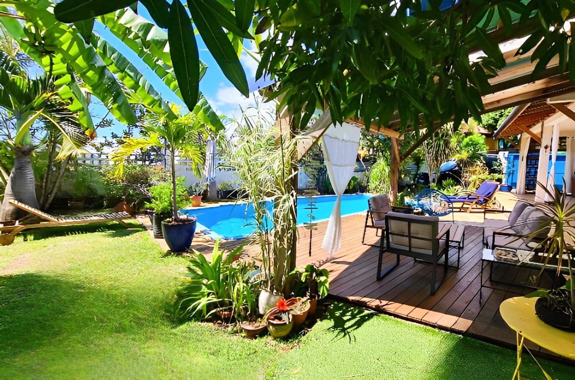 Ti Case Fleurie * Piscine * Jardin Tropical 생뢰 외부 사진